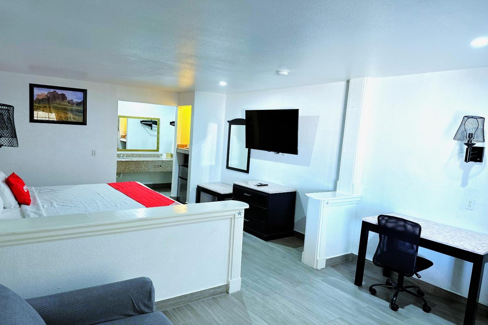 Executive & By Oyo 2* Three Rivers