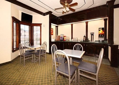 Executive & By Oyo 2* Three Rivers