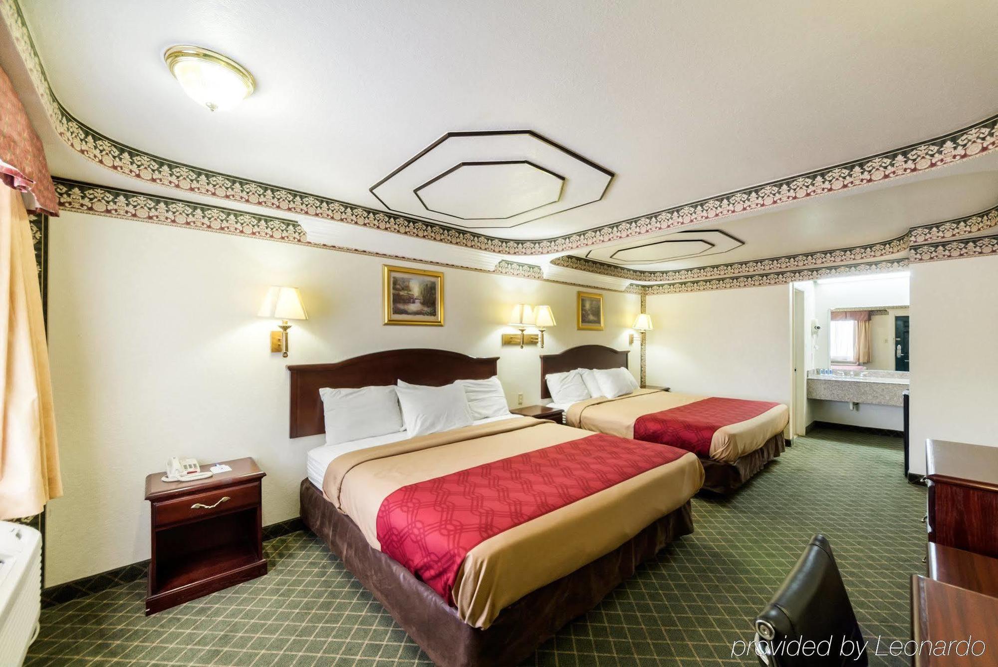 Executive & By Oyo 2* Three Rivers