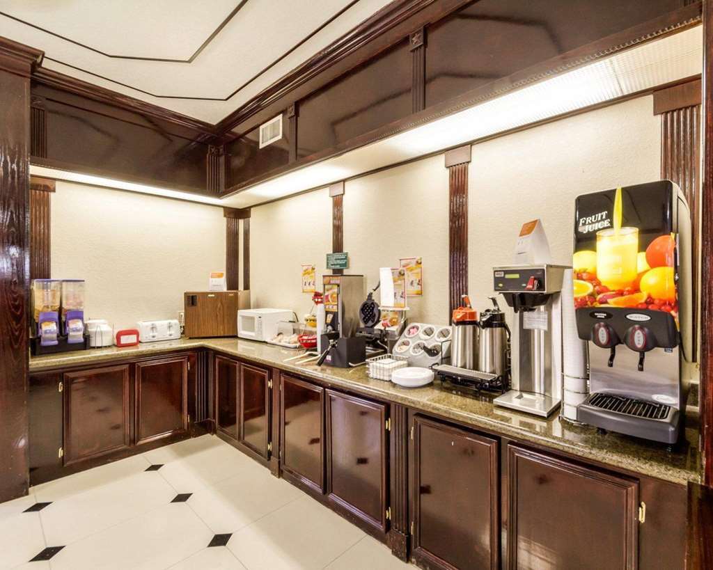 Hotel Executive & By Oyo 2*